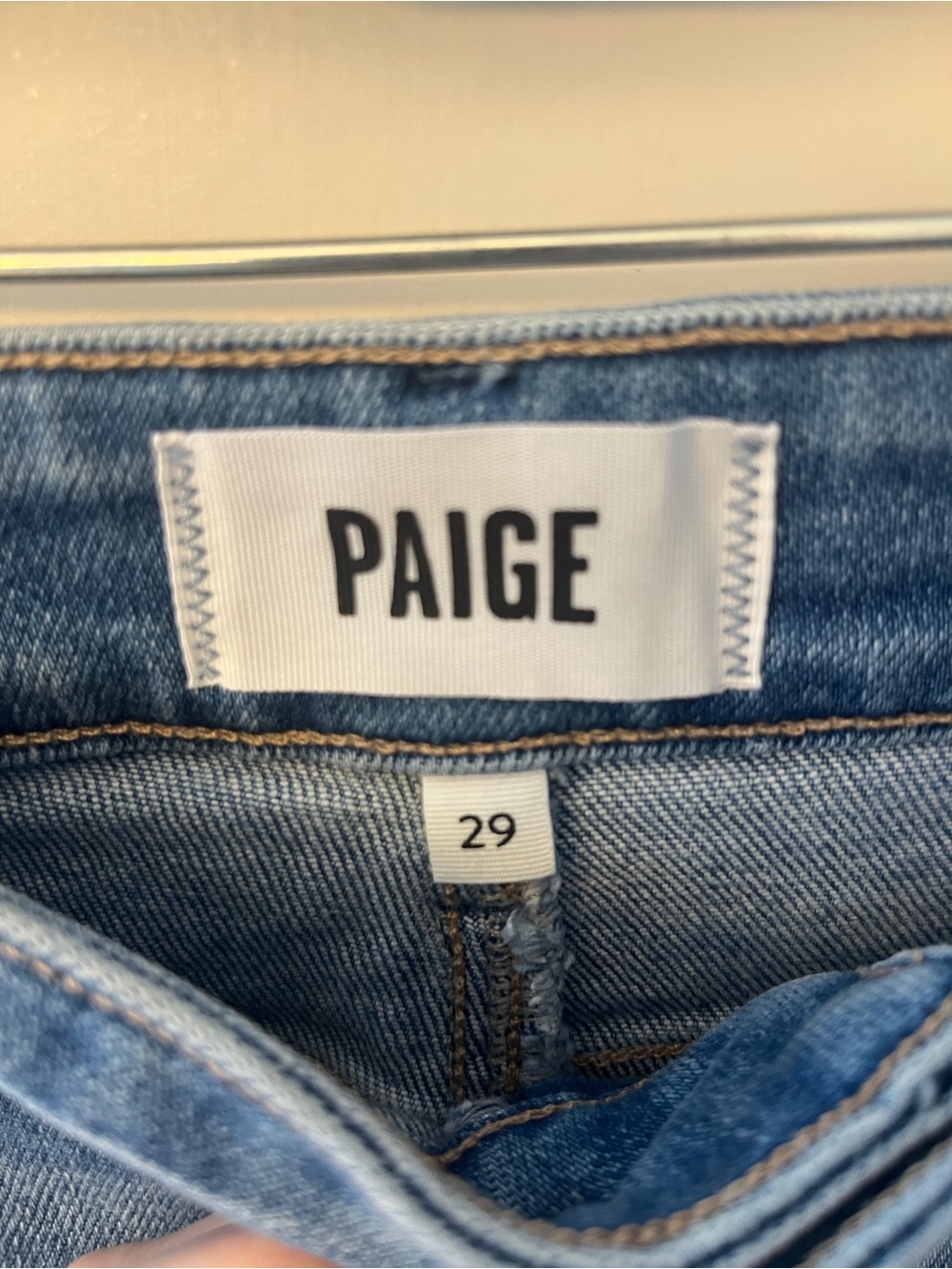 PAIGE Anessa Wide Leg raw hem jeans in Mesmerize - Picture 3 of 10